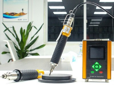 伺服電批加上機器人視覺，究竟是什么效果？-堅豐股份